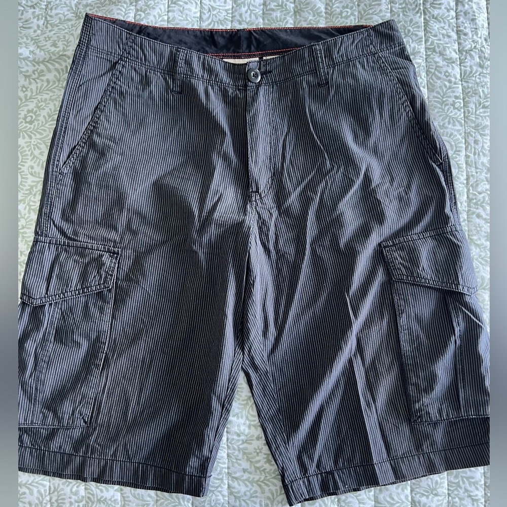 DKNY JEANS Men's shorts with pockets - striped - black/ Gray